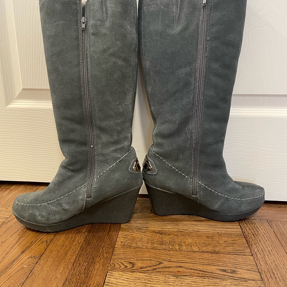 Bearpaw Brighton wedge fur boots